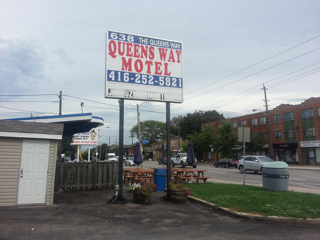 Queensway Motel Toronto Exterior photo